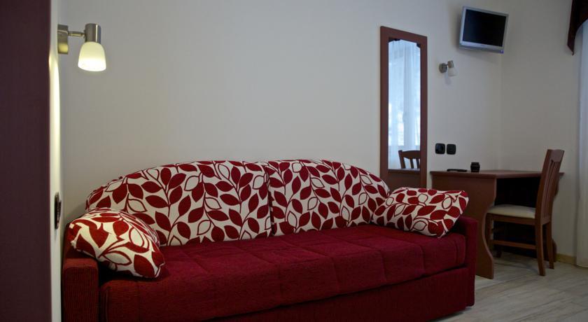 Abete Rosso Hotel Rabbi Luaran gambar