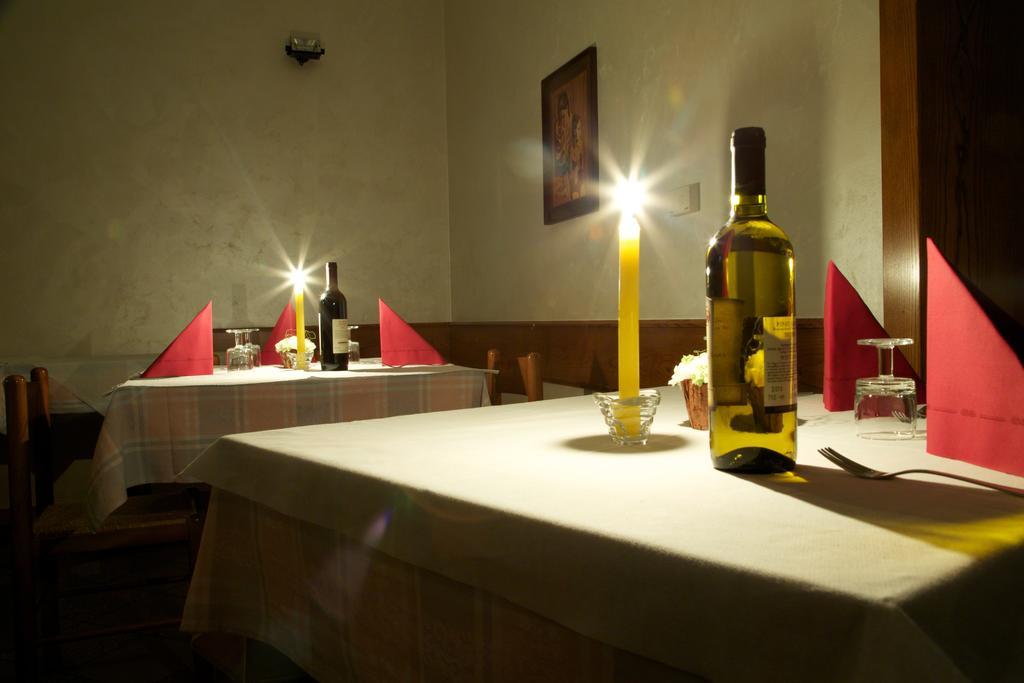 Abete Rosso Hotel Rabbi Luaran gambar