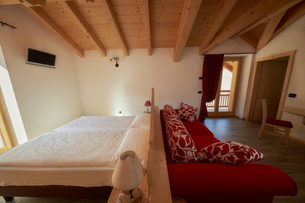 Abete Rosso Hotel Rabbi Luaran gambar